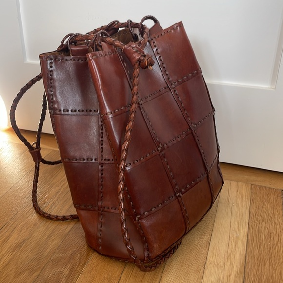 Vintage leather backpack - Picture 4 of 4